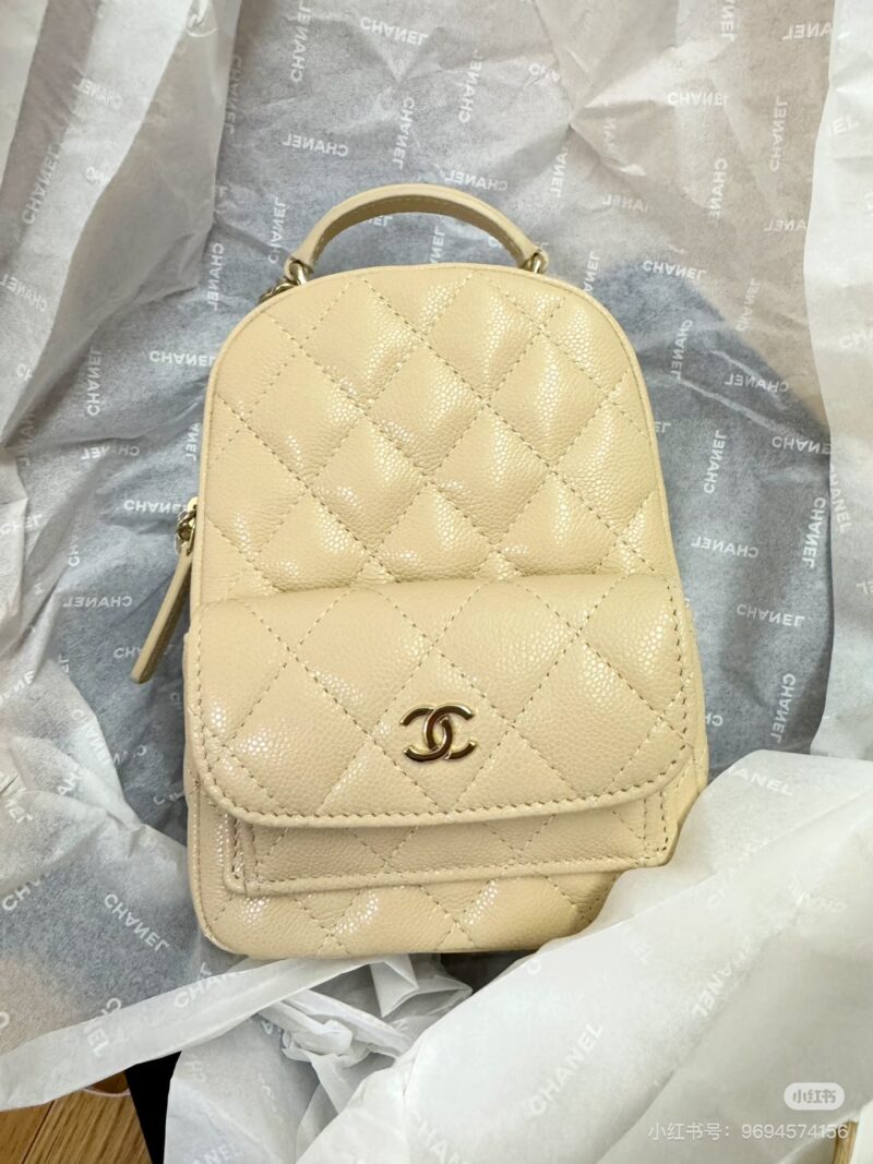 c4f9788e1c.jpg Chanel caviar backpack