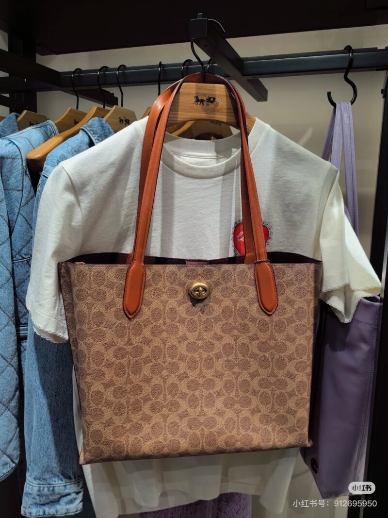 Coach shopping bag tote bag