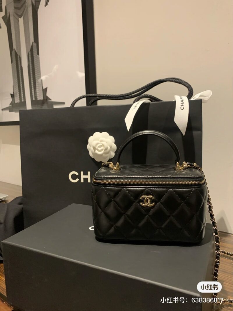 c530104251.jpg Chanel Box Bag