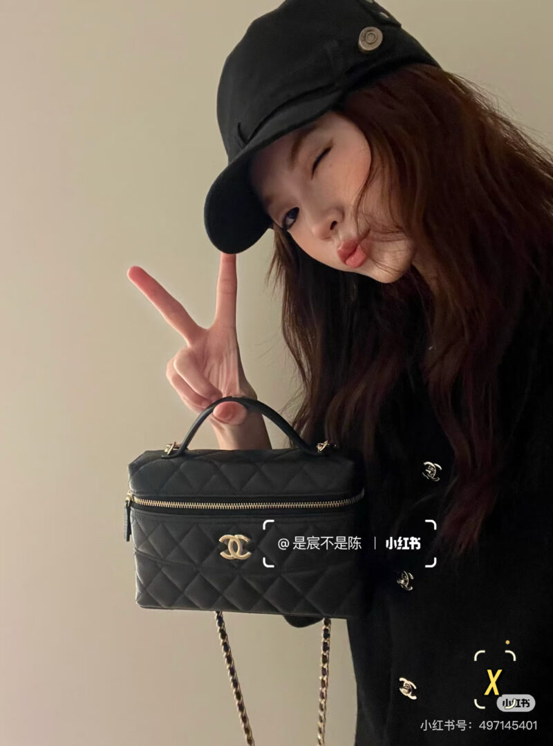 c54fa1de31.jpg Cute and Loving LP X Chanel~