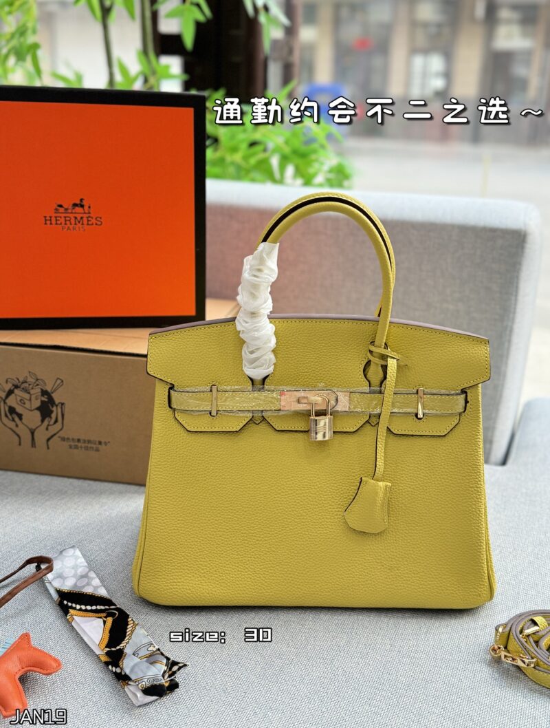 Color card ??
Hermes Birkin 30 Platinum Bag Handbag
