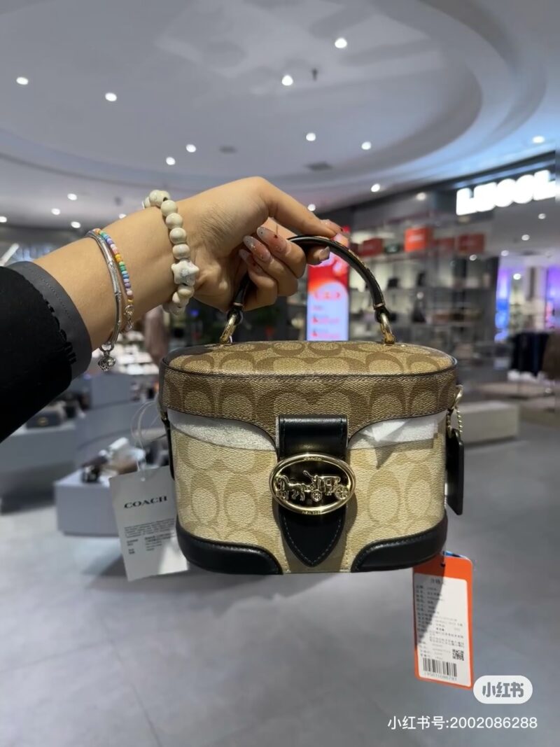 Coach small box bag, small box bag, makeup bag