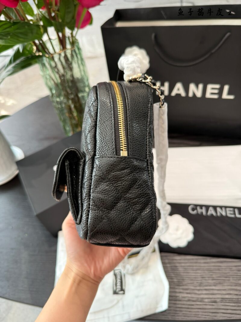 cc765df923.jpg Caviar Cowhide P289
Chanel 24c is once again loved beyond measure
The Chanel 24c black and gold lychee patterned adjustable small shoulders embody the classic minimalist style of black and white
This time we started with versatile black
A treasure st...