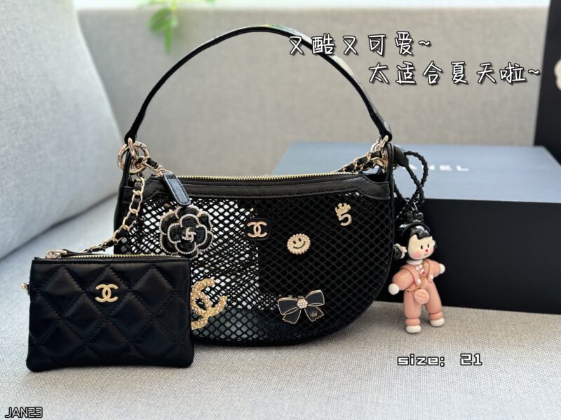 ccc98dc0ce.jpg Color card ??
CHANEL 25S fishing net badge brooch bag armpit bag handbag shoulder bag mesh bag baozi mother bag
