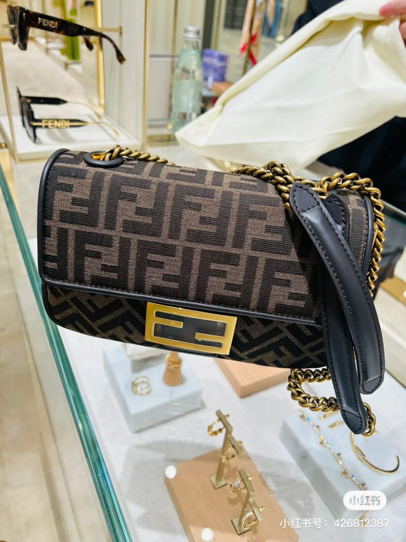 Fendi Old Flower Chain Bag