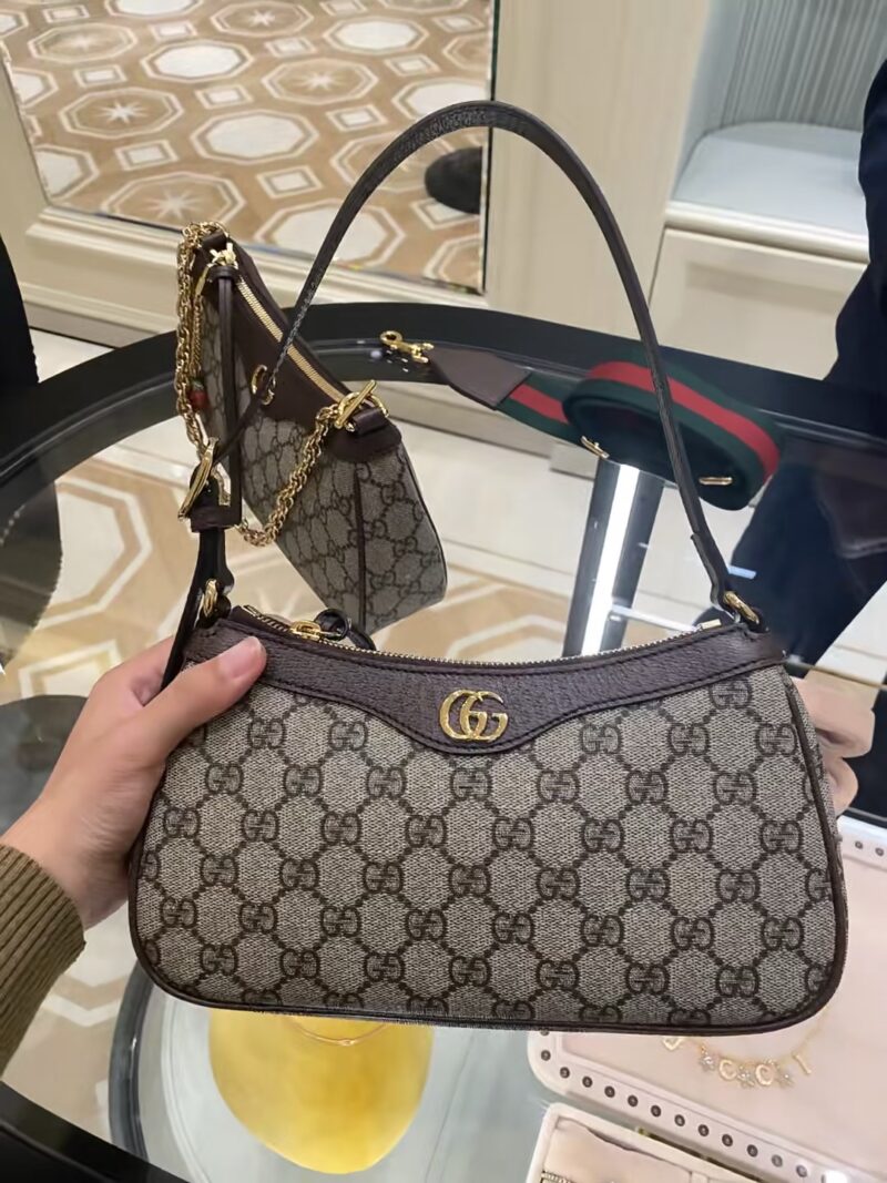 Gucci's new Ophidia vintage underarm mahjong bag is a big hit for the next season at first glance
Lightweight and classic - a versatile carry on bag that can be used all year round