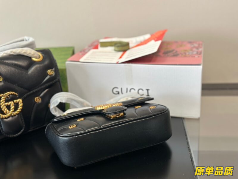 Complete packaging
Gucci's recent good-looking bags
Whether it's the sparkling diamond button 1955 or the new Marmont like puff cream, they are both the best choices for winter