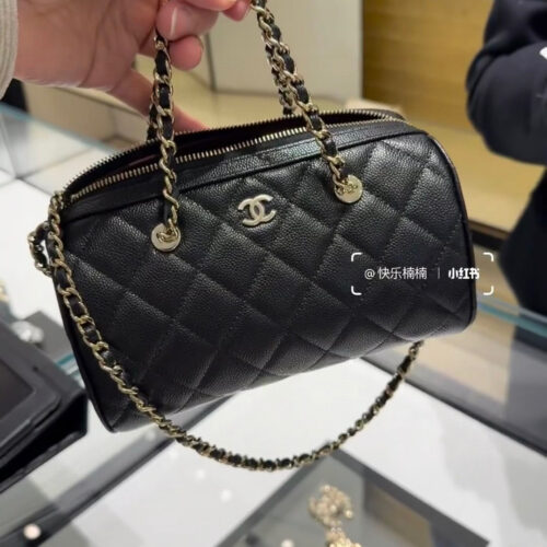 Chanel25p bowling ball