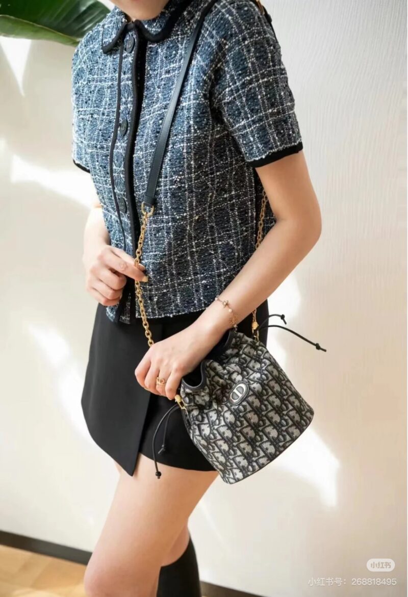 cf57df93f1.jpg Dior Old Flower Little Lucky Bag