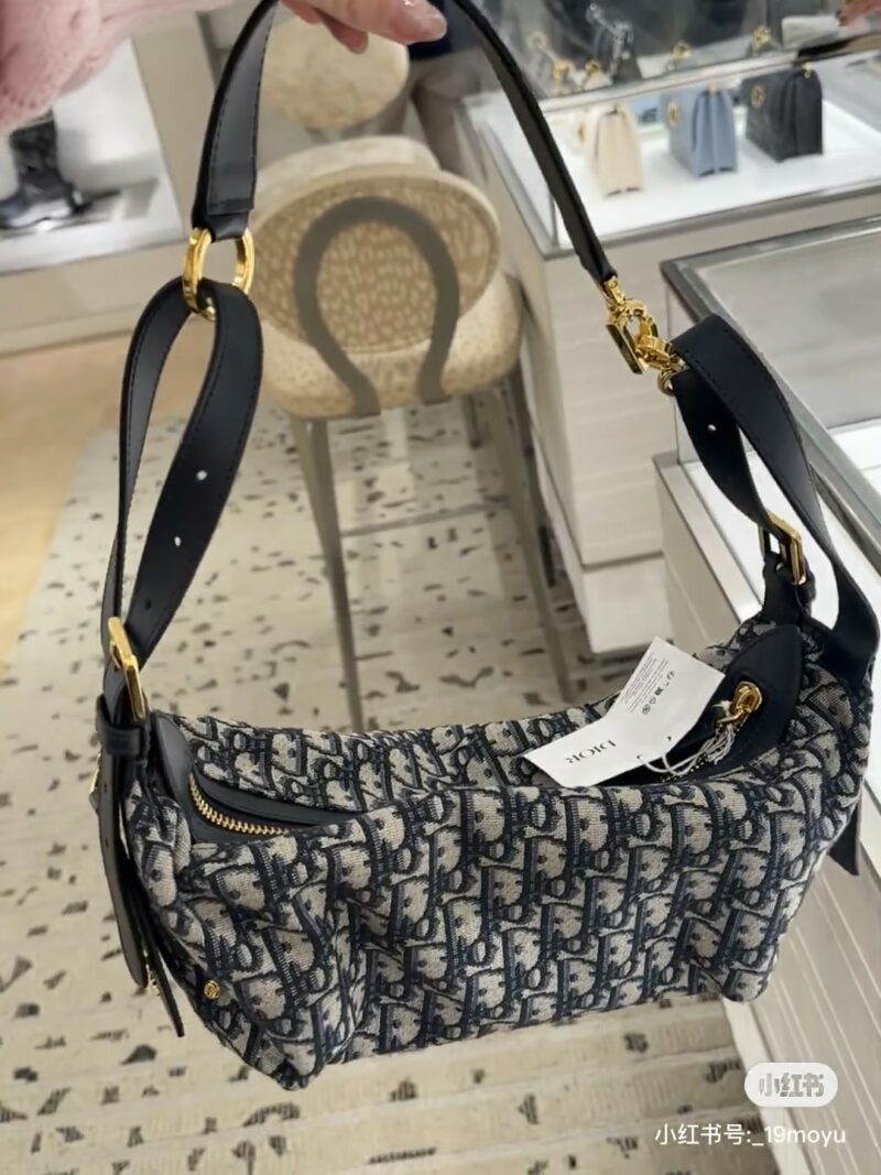 cf97301384.jpg Dior D-Journey New Collection Respectful Dior New Collection Super Popular Style Multi purpose Bag, Super Lightweight