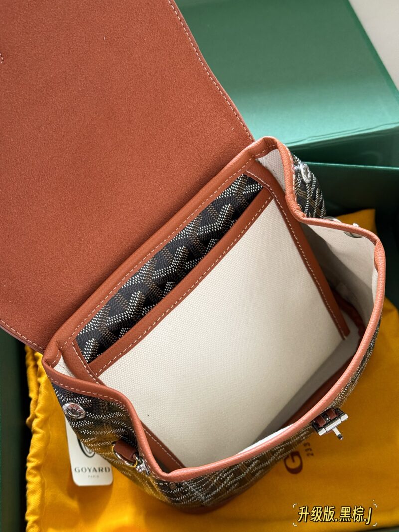 d1b3dd8625.jpg 225 leather matching
size:20*23cm
Alpin mini Goryard that never gets tired of carrying
Goya backpack
It has a very light weight!
The single shoulder and double shoulder method can also be switched freely
The casual and fashionable feeling of mini s...