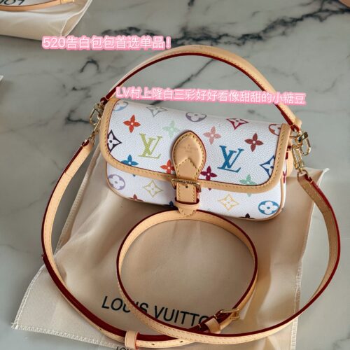 520 Choose a Bag for Girlfriend
215 box upgrade version
size：19*11cm
L Home Diane Nano Stick
You must be too good!
White tri color limited time return, look good! Super love!
I really want to keep it for myself!
I can't believe it!
Real benefits