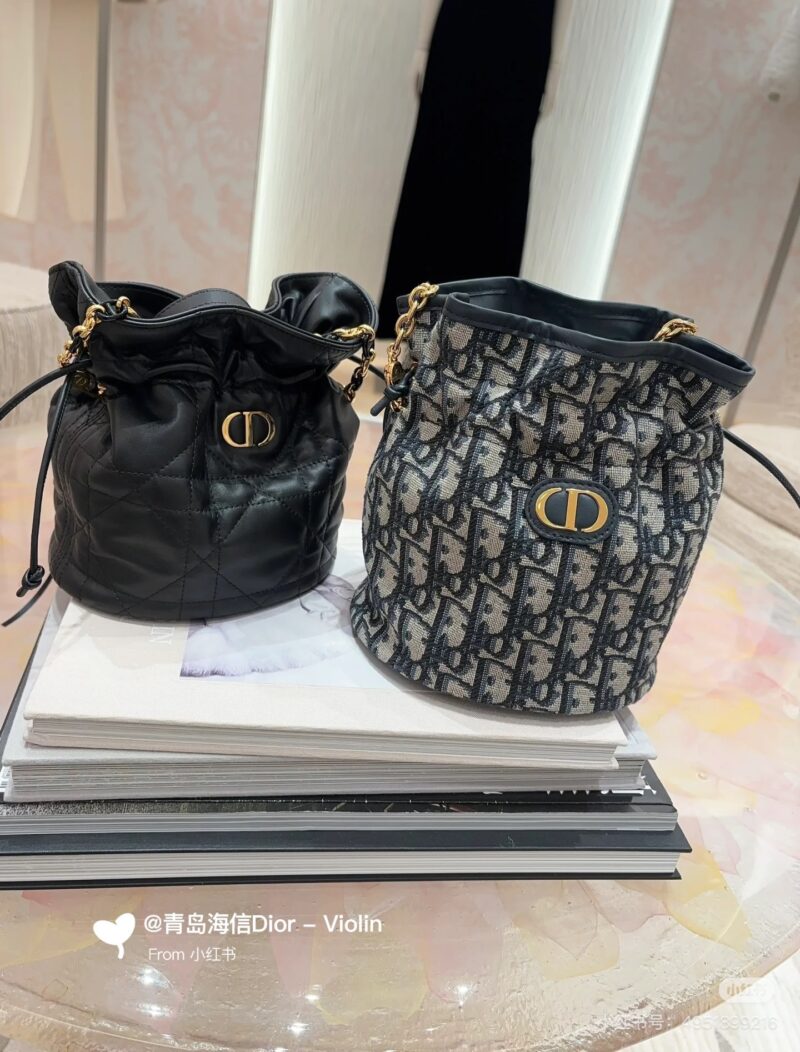 d4e4f153ab.jpg Dior Old Flower Little Lucky Bag
