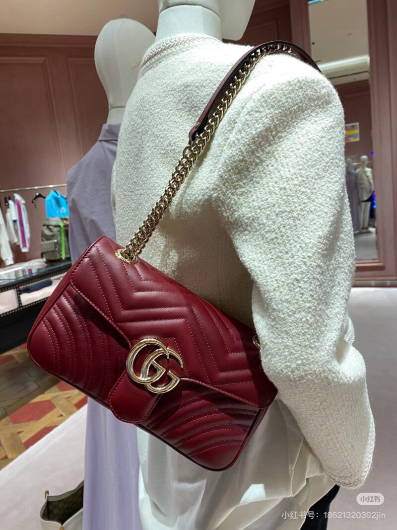 Gucci Marmont is the first choice for babies born in their zodiac year after getting married in red
