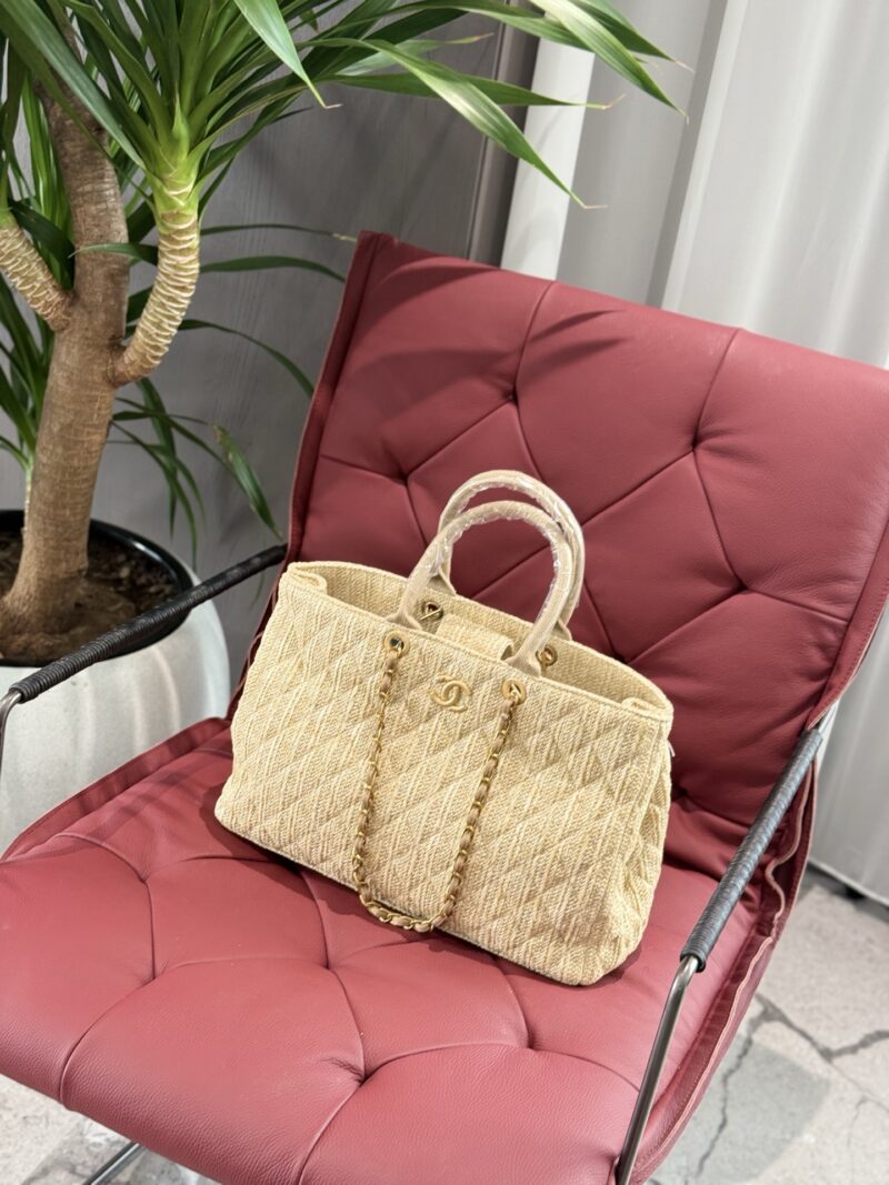 d5c2c990d9.jpg Chanel woven shopping bag 36cm