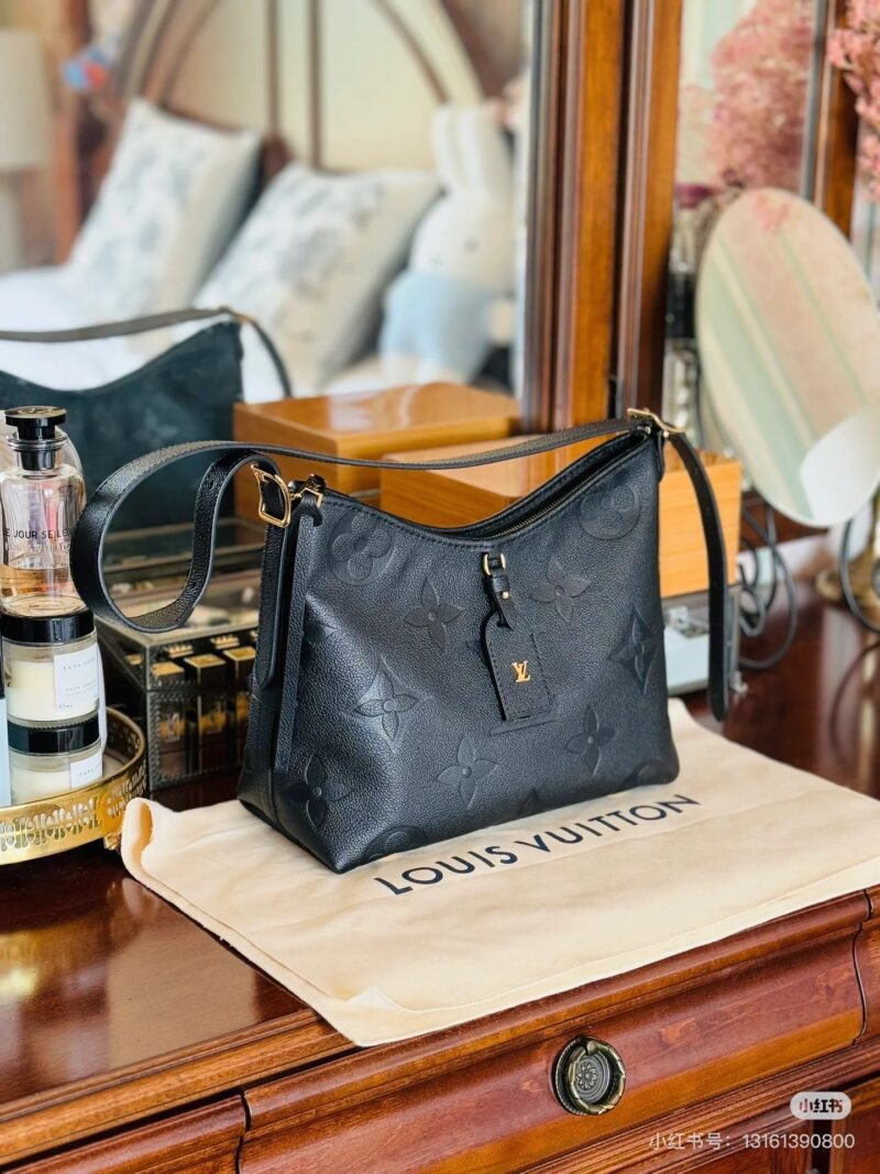 d6de98c530.jpg Carryall cowhide