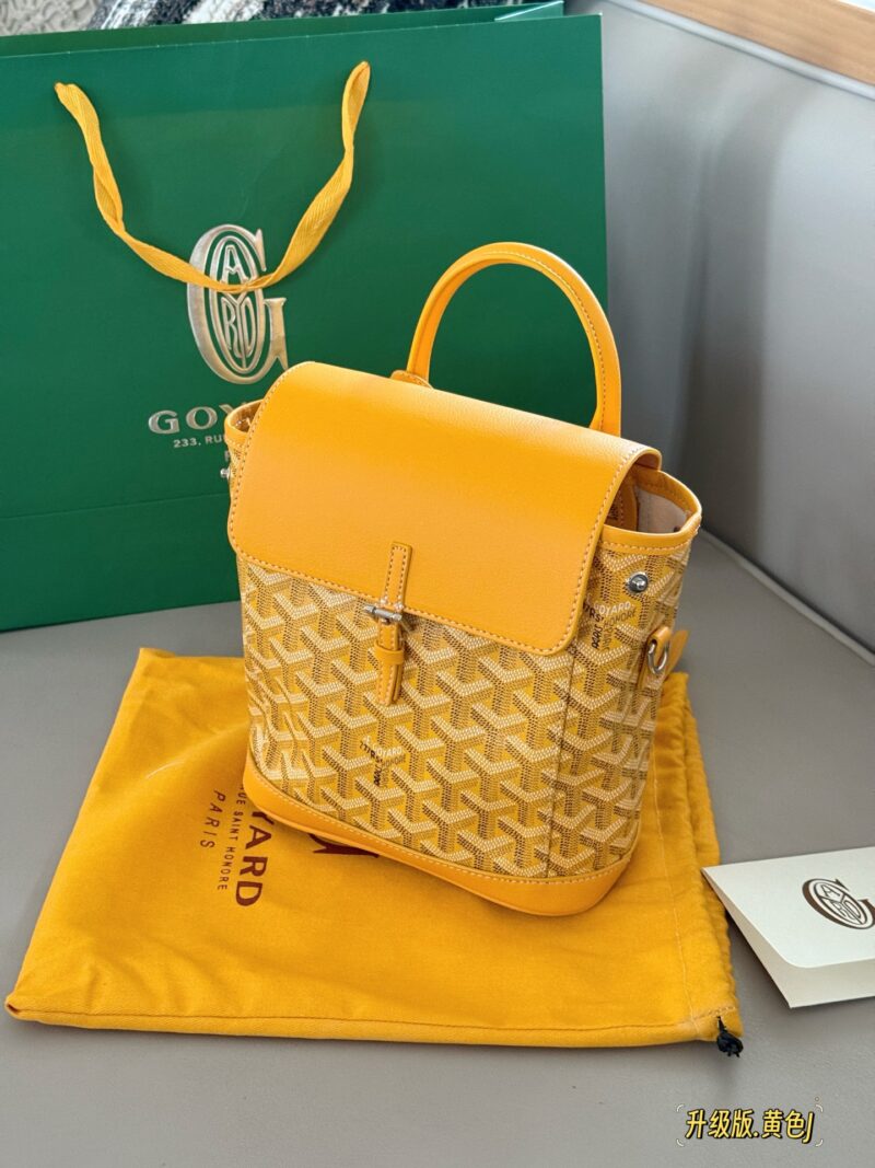 d84c4039ab.jpg 205 leather matching
size:20*23cm
Alpin mini Goryard that never gets tired of carrying
Goya backpack
It has a very light weight!
The single shoulder and double shoulder method can also be switched freely
The casual and fashionable feeling of mini s...