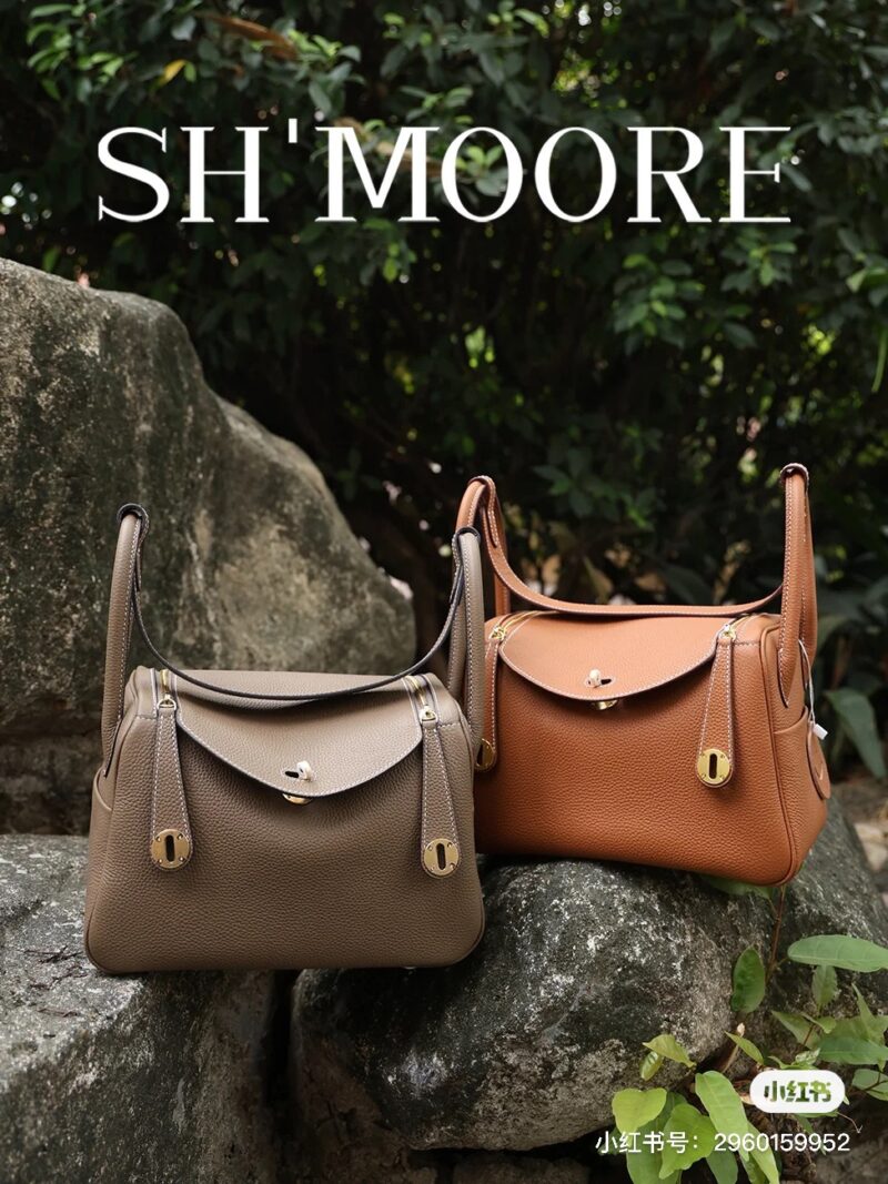 Commuting Treasure Bag - Head Layer TOGO Leather 26 Lindy Bag
If it is necessary to have a commuting bag
I would choose the 26 Lindy bag
Large capacity bag body
Soft and sticky top layer cowhide exudes a sense of luxury
Single shoulder back is partic...
