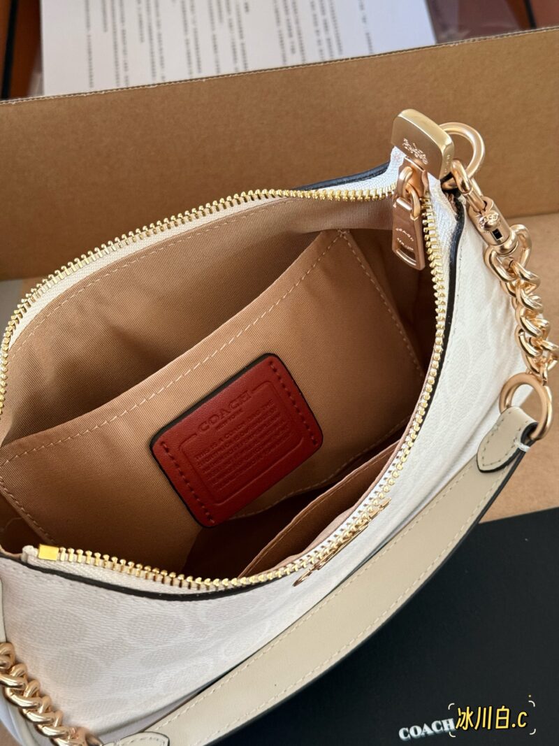 de3604f0e6.jpg 225 box upgrade version
size:24*13*7cm
C Home Teri Underarm Bag Hardware Upgraded Again
Underarm bag design ceiling!
Equipped with 2 shoulder straps,
Both shoulder and crossbody are acceptable!
level of appearance
Search Coach Coach Underarm Bag