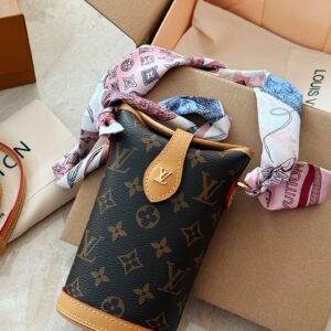 A scarf can be used as a shoulder strap!