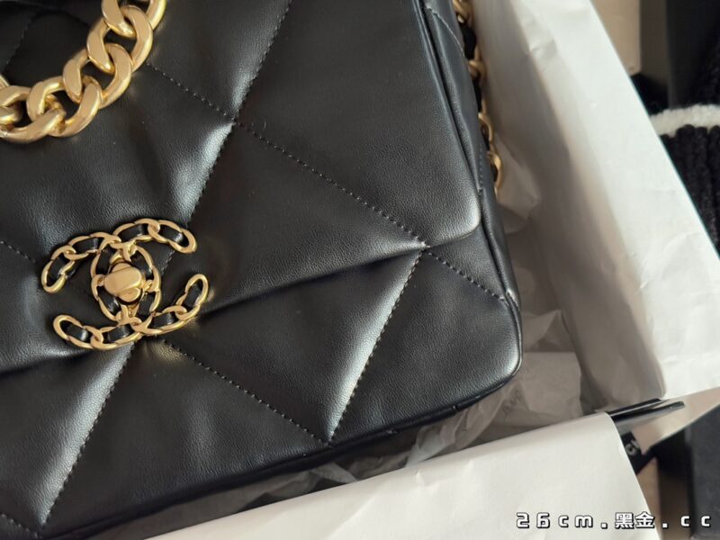Complete packaging
size：20*15cm
26×16cm
30*20cm
Xiaoxiang's house 19 bags
Sweet and girlish, it's hard to resist!!!
Achieve optimal cost-effectiveness
Leather material upgraded again
High quality texture