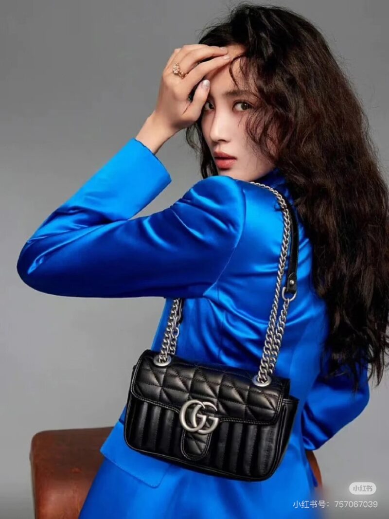 Gucci, Gucci, Marmont, Marmont
Classic unbeatable popular versatile commuting style
Milk like, it looks very elegant, delicate, and casual
The colors are very versatile
Whether wearing casual clothes or elegant dresses, they can be perfectly matched
...