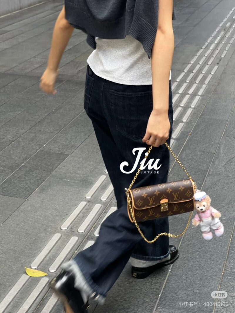 Cross shoulder, single shoulder, hand-held, and various back techniques are all suitable~