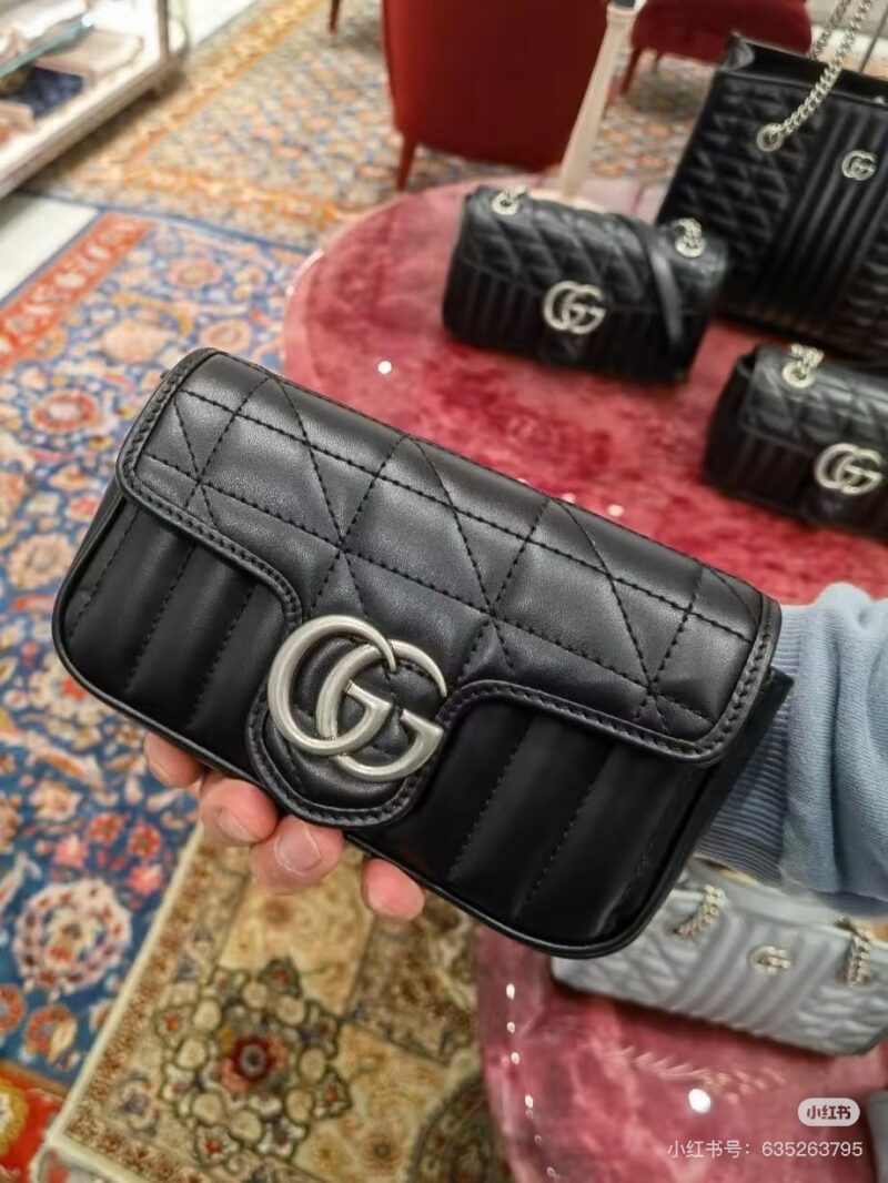 Gucci, Gucci, Marmont, Marmont
Classic unbeatable popular versatile commuting style
Milk like, it looks very elegant, delicate, and casual
The colors are very versatile
Whether wearing casual clothes or elegant dresses, they can be perfectly matched
...