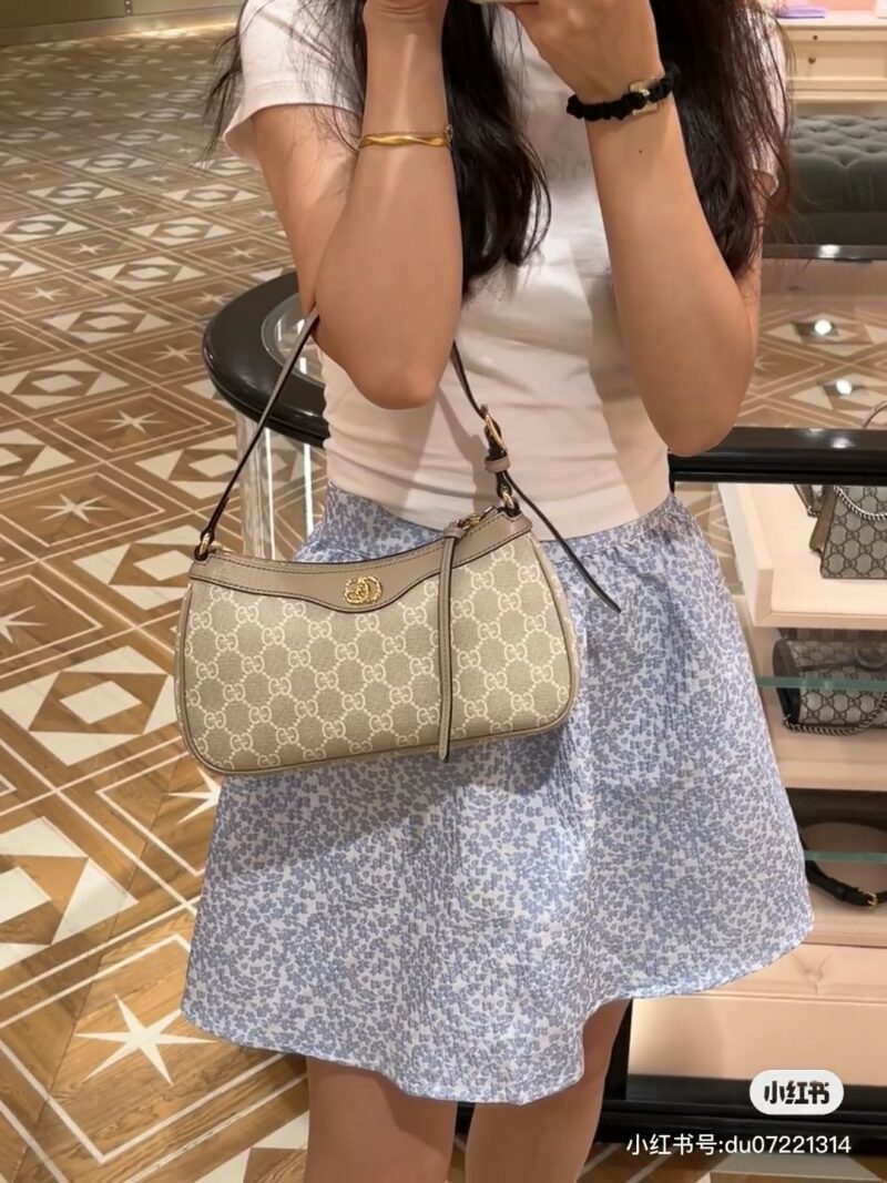 Gucci Oat Mahjong Bun