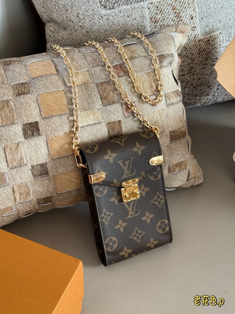 e98e551593.jpg 215 boxes
size:10.5*17cm
L's beautiful phone bag
This new Metis phone case!!
The price is very beautiful!!
You can put down Plus!