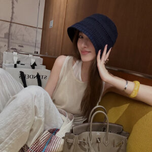Dual use bag 726833 # blue series, original high quality, G Home continues to update color schemes, adding more exquisite tones. The new color scheme and color combination inject new ideas into the brand's iconic items, highlighting a modern style. T...