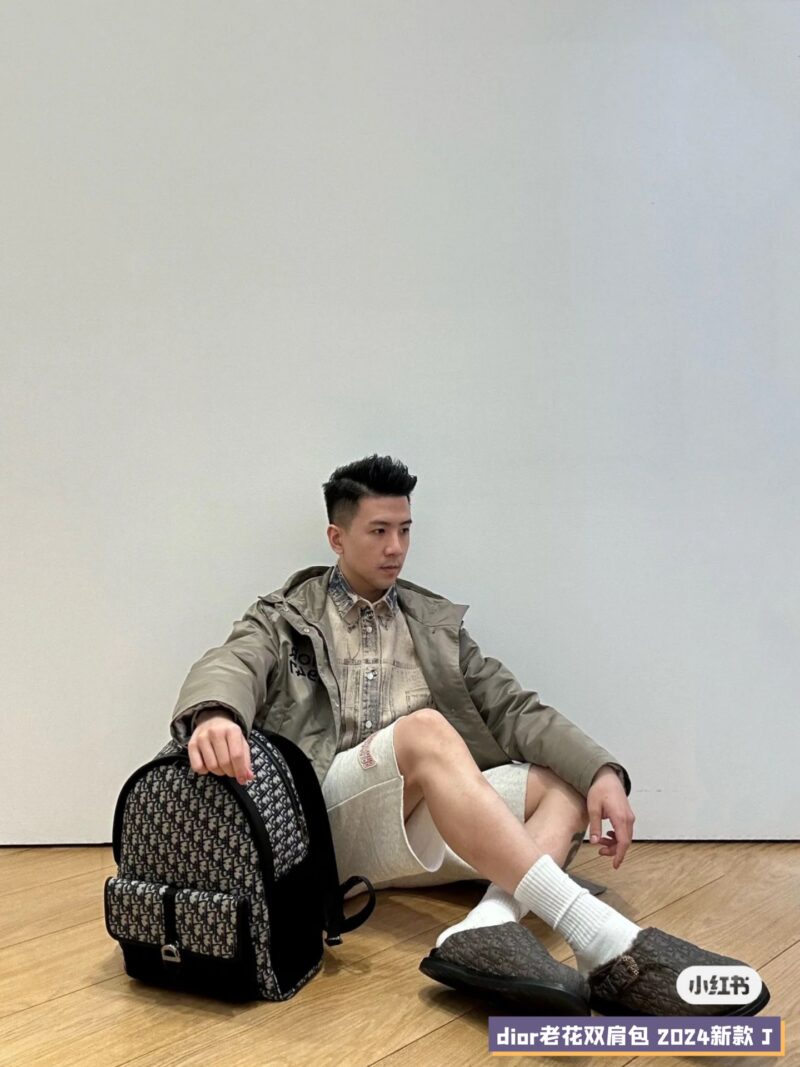 eada3de022.jpg A must-have week for travel and sports after the collection of big brand sports backpacks
Fashion! Personality! Do you have a backpack that you admire for pursuing freedom? A backpack is also a good choice for travel, as it can hold a large amount of...