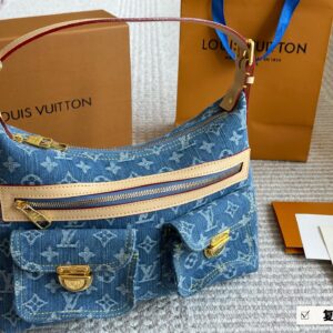 275 boxes
size：30 22cm
L's jeans are perfect for summer
I really like the tannin series
Sufficient capacity,
Soft and not afraid of pressure,
Color resistant and stylish!