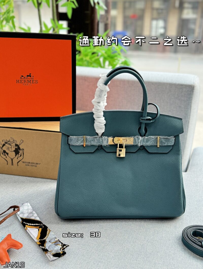 Color card ??
Hermes Birkin 30 Platinum Bag Handbag