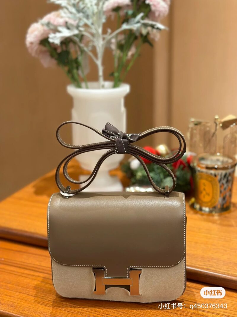 f0520ebde0.jpg Kangkang bag flat grain cowhide