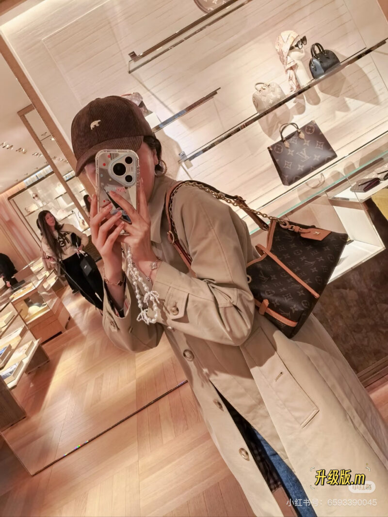 f344033980.jpg A super invincible and easy-to-use bag for planting grass
Pack a Carryall BB!