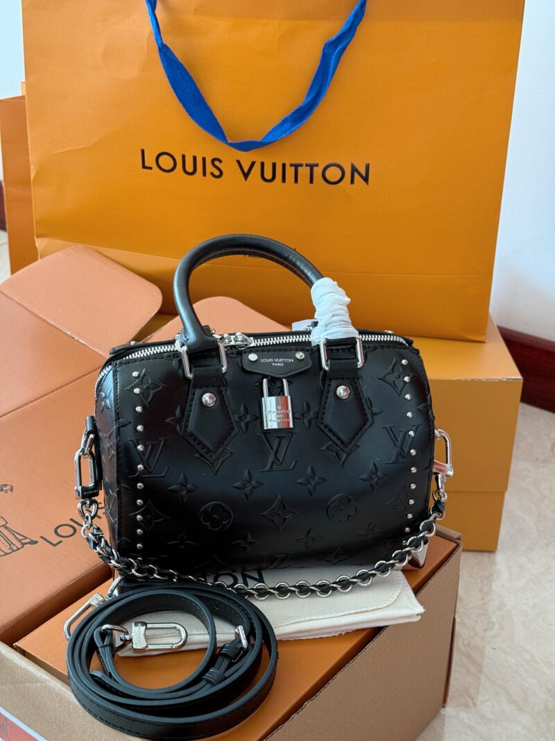 280 boxes
size：20*14cm
L Home Fashion Boutique Speedy Trunk20 Pillow Bag
Speed20 is just the right size!
Trendy punk style is full!