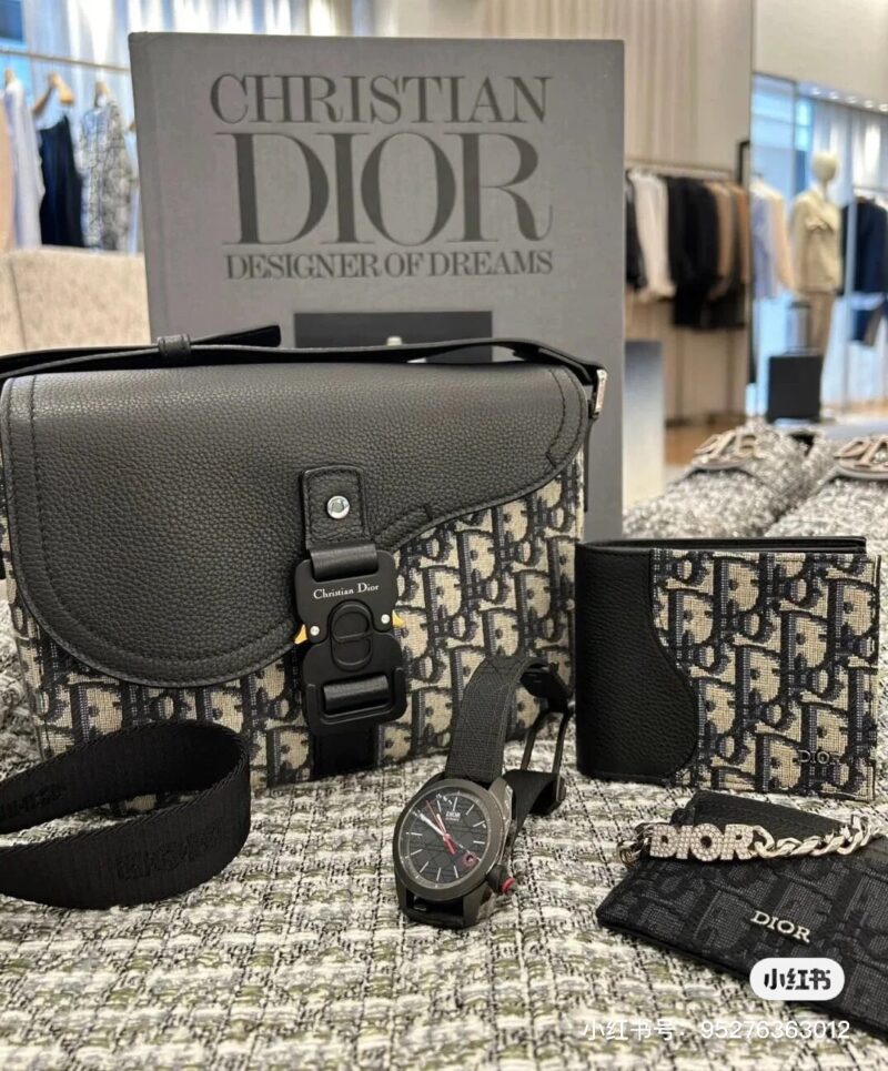 f60630048a.jpg Dior men's crossbody bag
