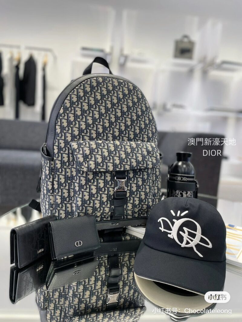Dior backpack for both men and women