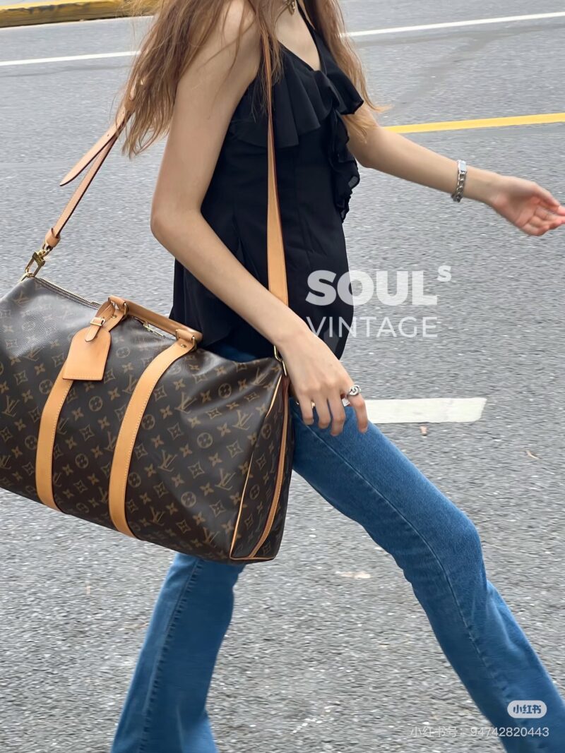 fcea280cd3.jpg A travel bag that can be used for a lifetime
