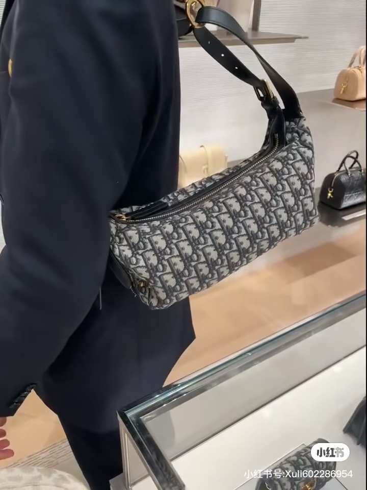 ff84c16e41.jpg Dior D-Journey New Collection Respectful Dior New Collection Super Popular Style Multi purpose Bag, Super Lightweight