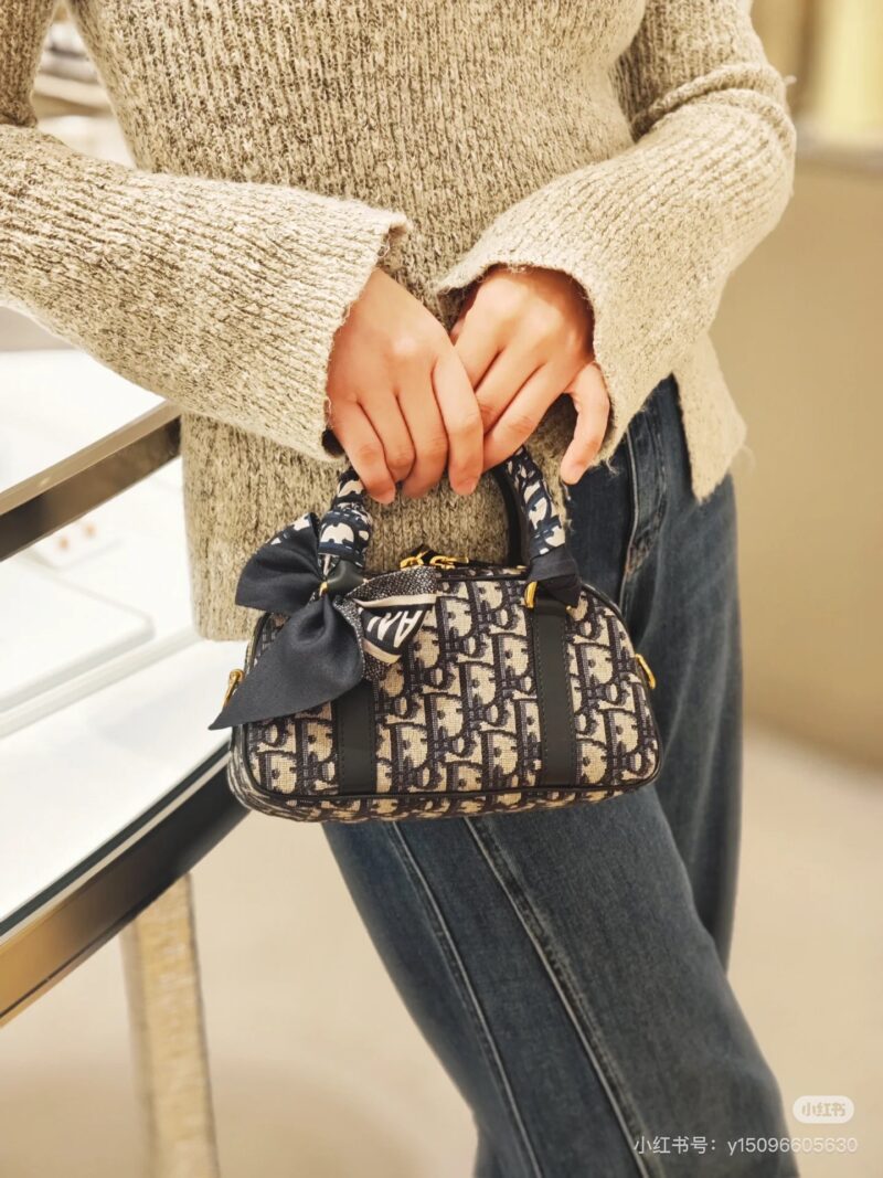 ff8ffeb9c1.jpg Dior Bowling Mini Vintage 2025 Spring/Summer Collection