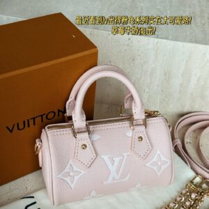 215 boxes
size：13*17cm
Customized products are available ??
L family used water bucket bag (bag in bag)
The classic yellow skin of the old flower bucket
Impressive ??
Search for Lv bucket bag